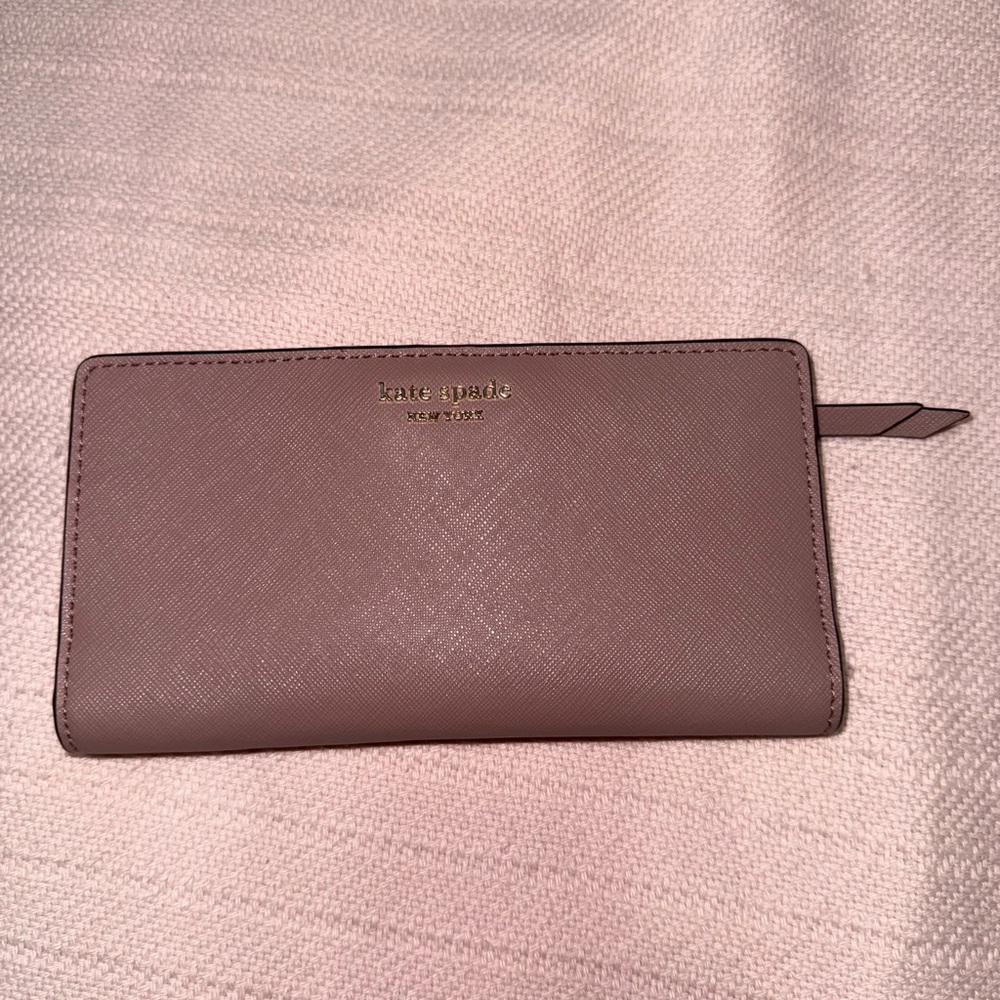 Kate Spade New York Cameron Large Slim Bifold Wallet (Dusty Peony)